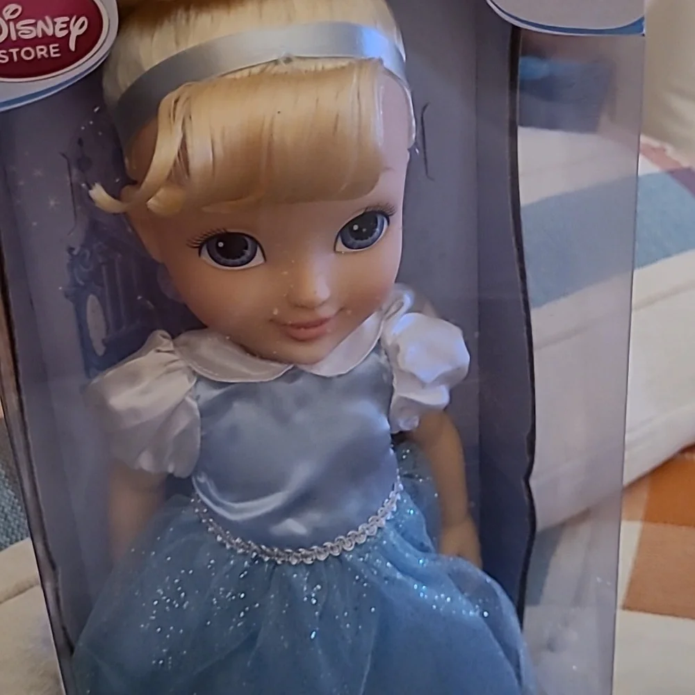 Disney Cinderella Doll - Sparkling Blue and White Dress